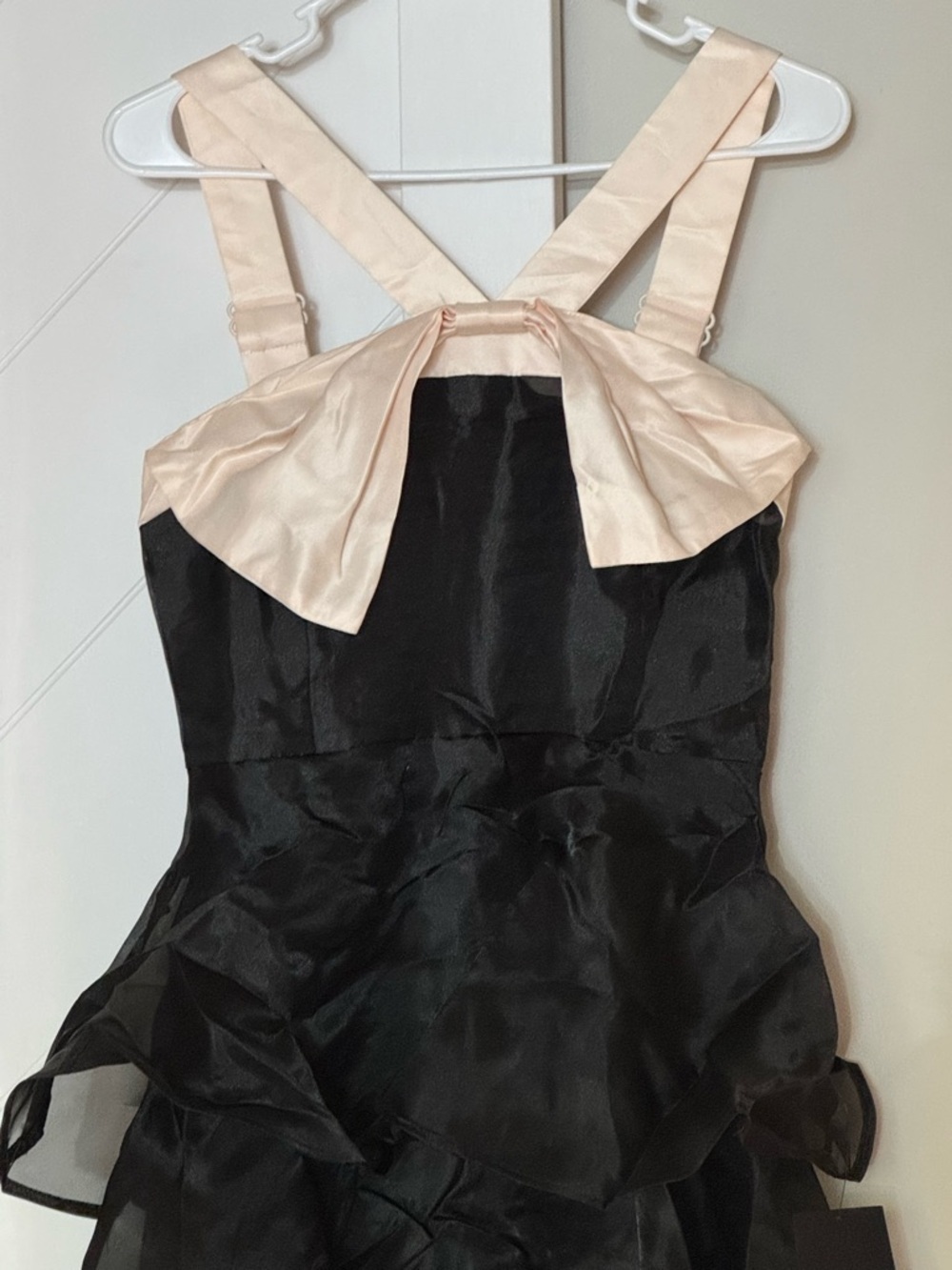 Lulus Black Tiered Organza Maxi Dress Champagne Bow Strappy S NWT - Picture 4 of 8